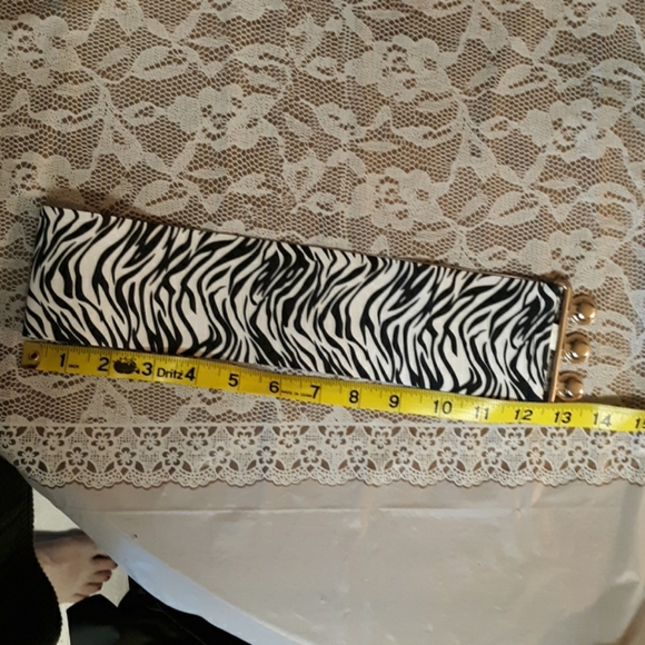 EUC zebra print wide stretch belt Medium - Picture 5 of 5
